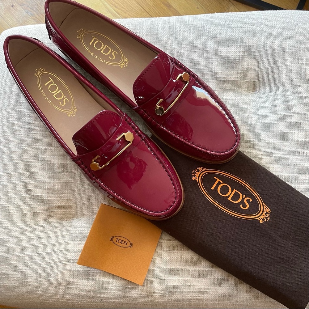 Tod's NWOT Driving Shoes Patent Leather EU39.5